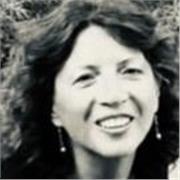 Laureata offre aiuto compiti e ripetizioni, anche a domicilio, a studenti delle scuole elementari e medie zona Macerata e frazioni. Offro inoltre ripetizioni in materie umanistiche e scientifiche a studenti delle scuole superiori sino al secondo anno